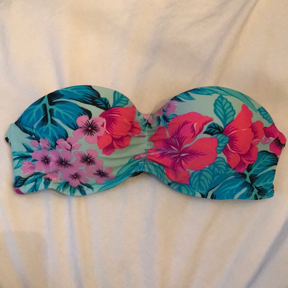 Bathing suit top